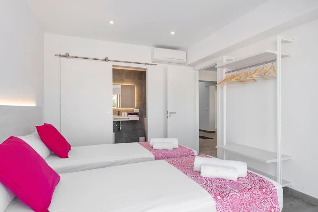 Villa Noka Cala'N Blanes  Екстер'єр фото